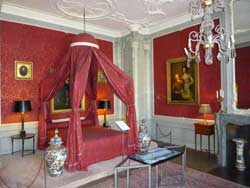 Chambre rouge du musée Van Loon