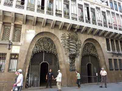 Entrée du palais Güell