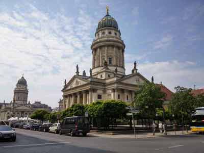 Französischer Dom (cathédrale française) sur Gendarmenmarkt