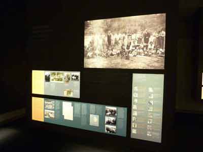 Centre d'informations du mémorial de l'Holocauste aménagé en sous-sol