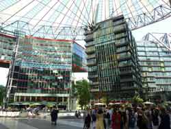 Bâtiments à l'intérieur du Sony Center