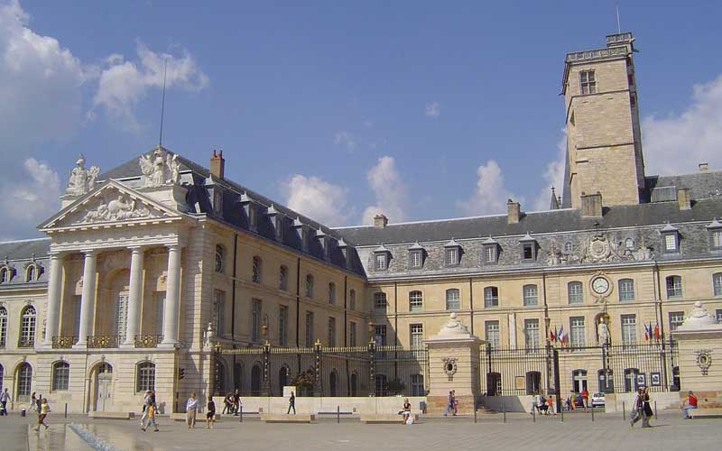 Hôtel de ville de Dijon dans le Palais des ducs de Bourgogne