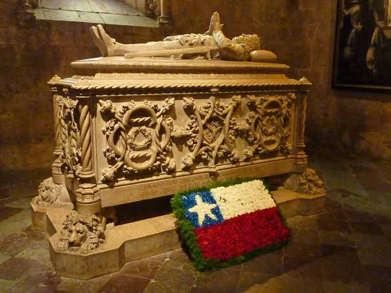 Tombe de Luis de Camoes au Monastère des Hiéronymites, quartier de Belém à Lisbonne, Portugal