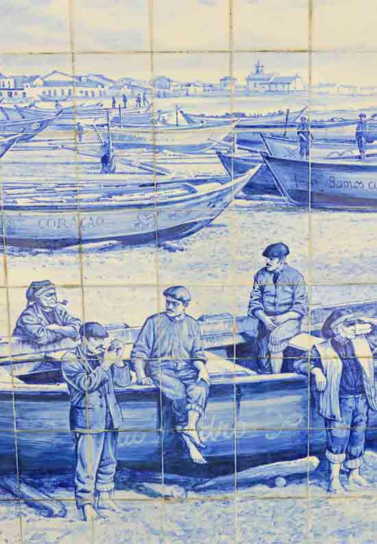 Azulejo, carreau en faence reprsentant des marins dans une barque