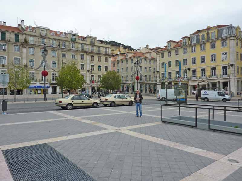 Immeubles qui bordent la praça da Figueira de Lisbonne (Portugal)