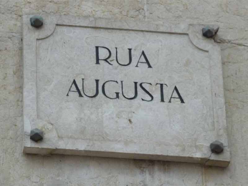 Panneau rua augusta, Lisbonne (Portugal)