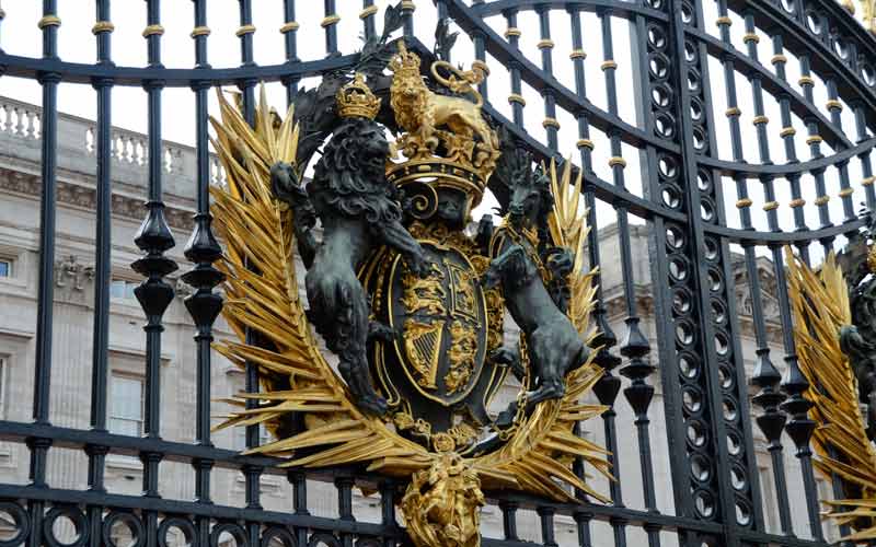 Armoiries sur le portail du palais de Buckingham