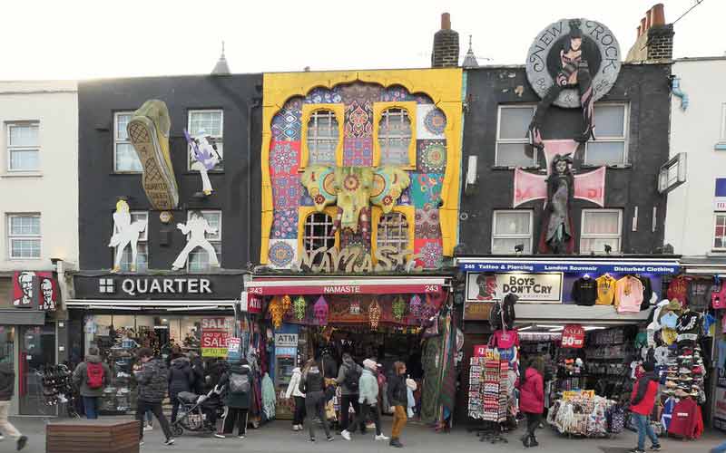 Magasin Namaste, tête d'éléphant sur la façade du bâtiment (Camden High Street)