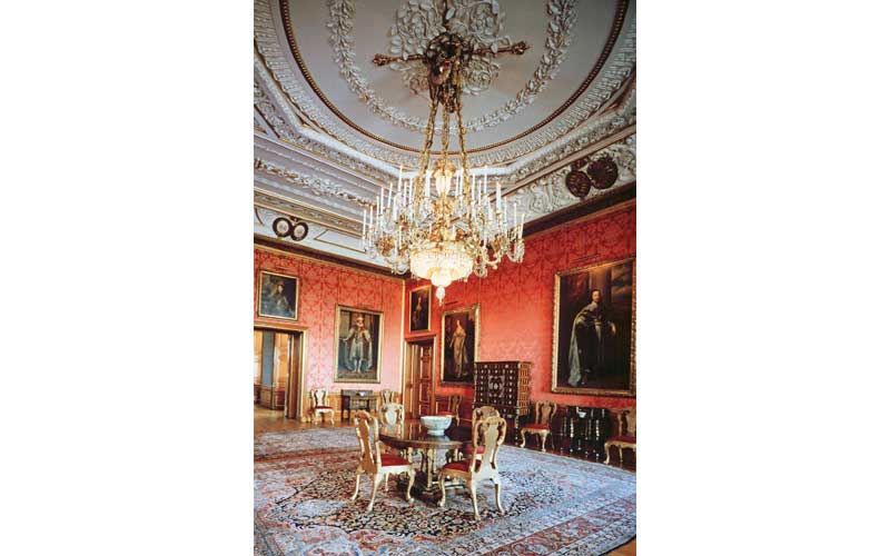 Queen’s drawing room (Windsor castle)