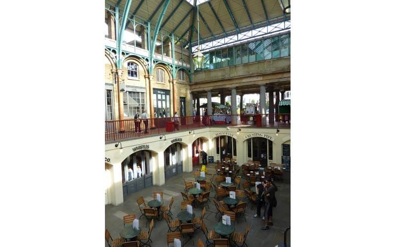 Intérieur de l'ancien marché