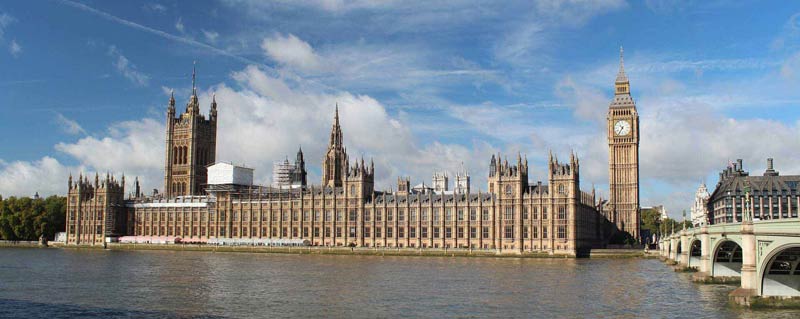 Vue sur le pont de Westminster et sur Big Ben