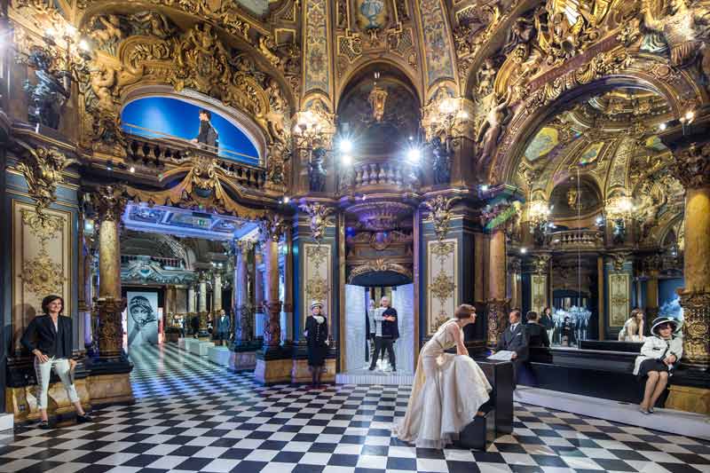 La coupole, musée Grévin, Paris (France)