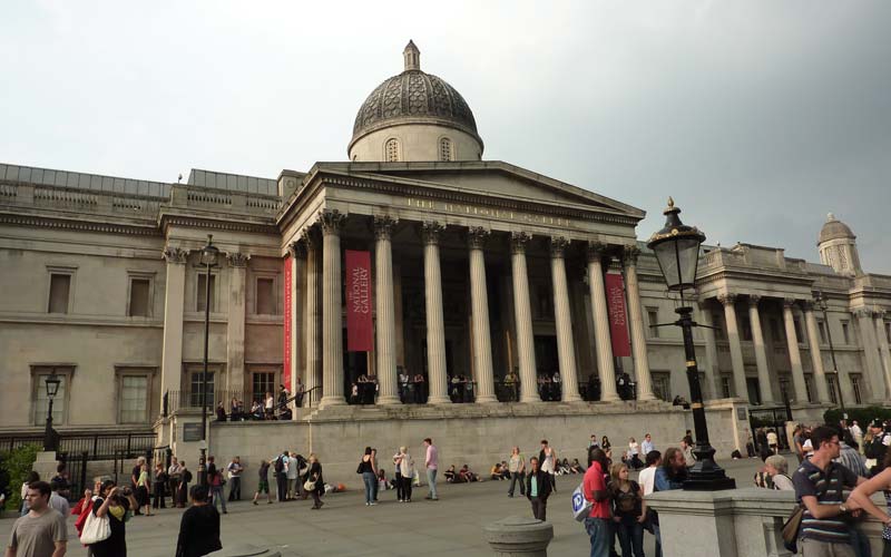 Entrée principale de la National Gallery sur Trafalgar Square