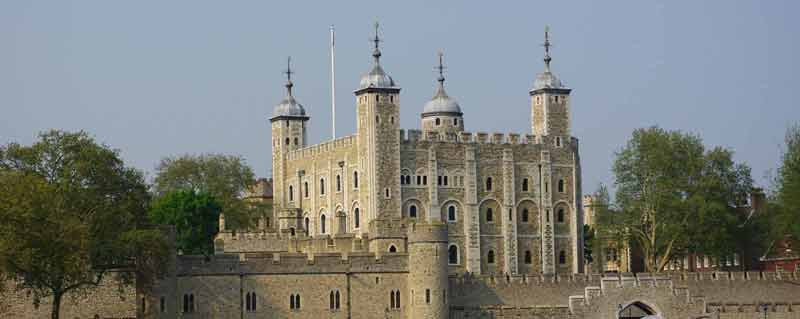 La Tour de Londres est une forteresse médiévale.