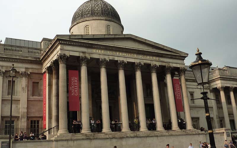 La National Gallery est un musée occupant le nord de Trafalgar Square depuis 1838.