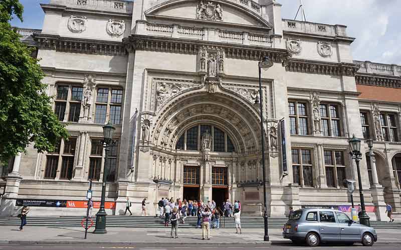 Entrée du Victoria & Albert Museum sur la Cromwell Road