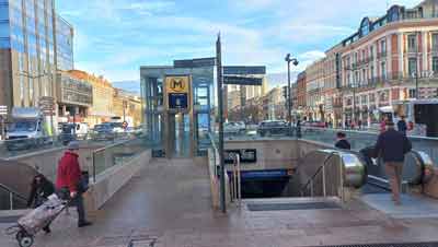 Sortie du métro Jean Jaurès, Toulouse