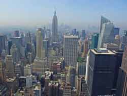 Vue sur l’Empire State Building depuis l’observatoire du Rockefeller Center (70ème étage du gratte-ciel)