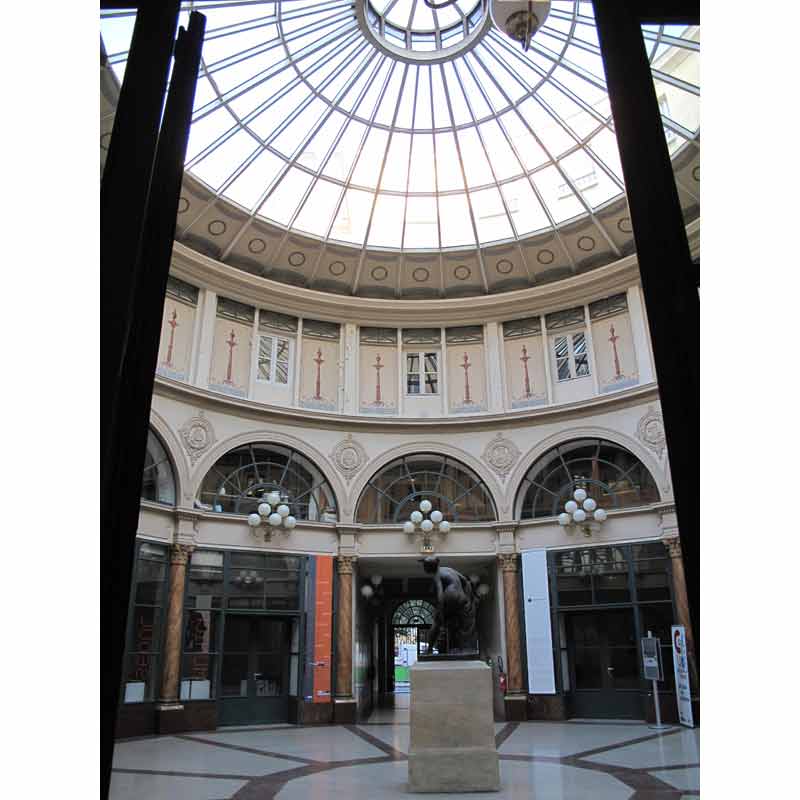 Coupole de la galerie Colbert près du Palais-Royal