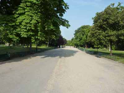 Allée du parc Monceau