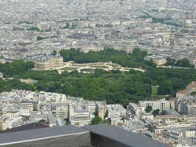 Vue sur le jardin du Luxembourg depuis le toit-terrasse de la tour Montparnasse