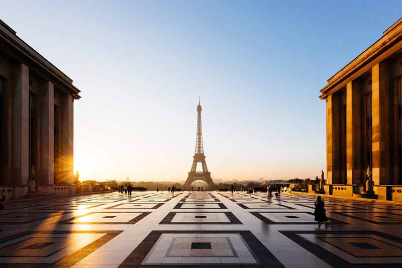 Vue sur la tour Eiffel depuis l'esplanade du Trocadéro
