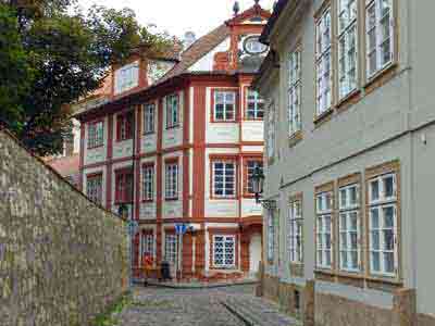 Maison rouge, quartier Nový Svet, Prague