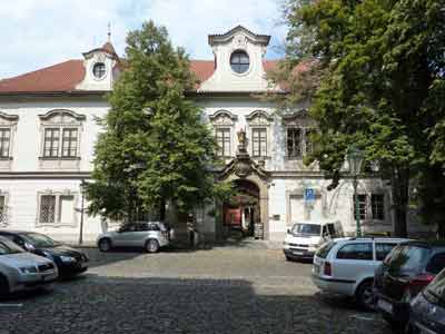 Bâtiment sur la place du Grand Prieur (Velkopřevorské náměstí)