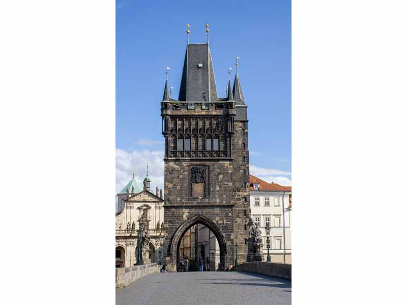 Tour gothique du pont Charles, côté Staré Mĕsto (Prague)