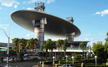 Vue extérieure du Fashion Show Mall, centre commercial situé à Las Vegas