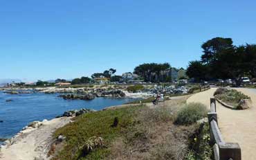 Maisons de Santa Cruz au bord de l'eau