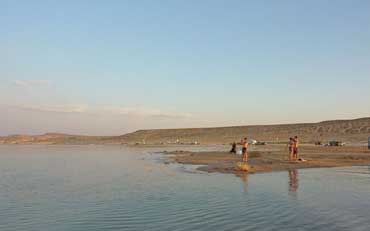 Baignades dans le lac Powell, lac artificiel créé sur le fleuve Colorado