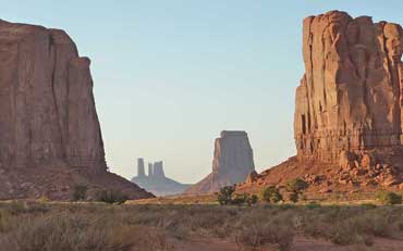 Vue sur East Mitten Butte depuis North Window