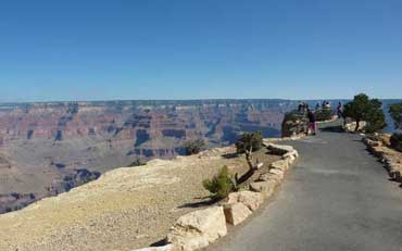 Panorama du Grand Canyon depuis Powell point