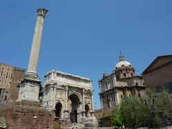 Vue sur l'arc de Septime Sévère, forum romain