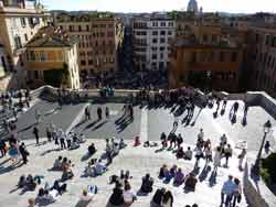 Vue sur la place d'Espagne depuis la chiesa della Trinità dei Monti (Rome)