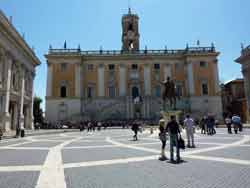 Façade du palais sénatorial, place du Capitole, Rome