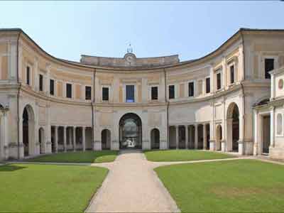 Cours intérieure de la villa Giulia (Rome)