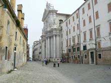 Eglise Santa Maria Assunta (église de l'Assomption de la Vierge), plus connue sous le nom de Chiesa dei Gesuiti dans le sestiere de Cannaregio à Venise (non loin du quai des Fondamente Nove)