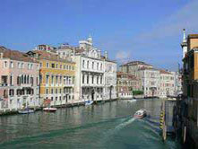 Palais le long du Grand Canal de Venise
