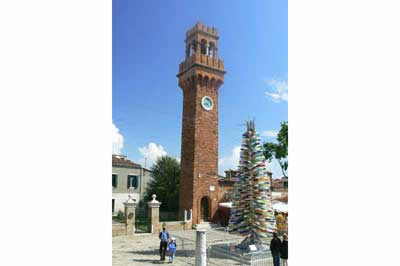 Le campanile (torre dell'Orologio), principal reste de l'église Santo Stefano de Murano, lagune de Venise