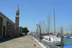 Balade le long du yacht club de San Giorgio Maggiore