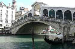 Pont du Rialto vu de derrière, Venise