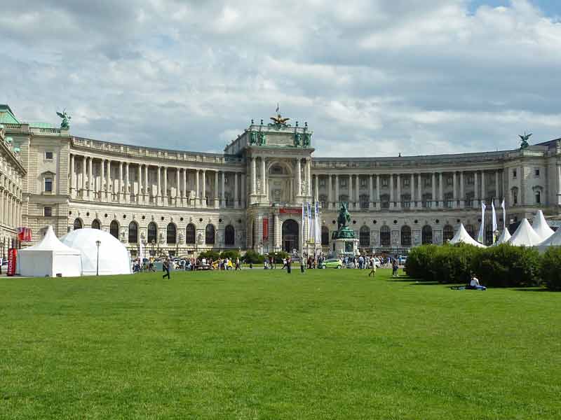 Place des Héros, Vienne (Autriche)