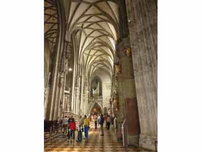 tour sud de la cathédrale Saint-Etienne (Stephansdom) de Vienne