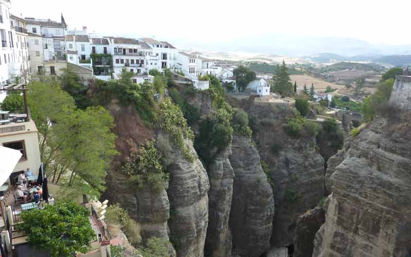 Vue depuis Ronda sur les gorges du Guadalevín