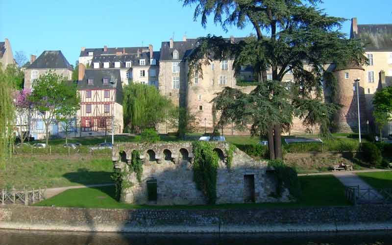 Muraille gallo-romaine de la Cité Plantagenêt