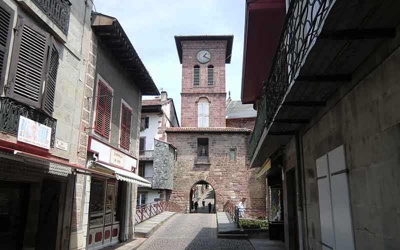 Porte Notre-Dame à Saint-Jean-Pied-de-Port