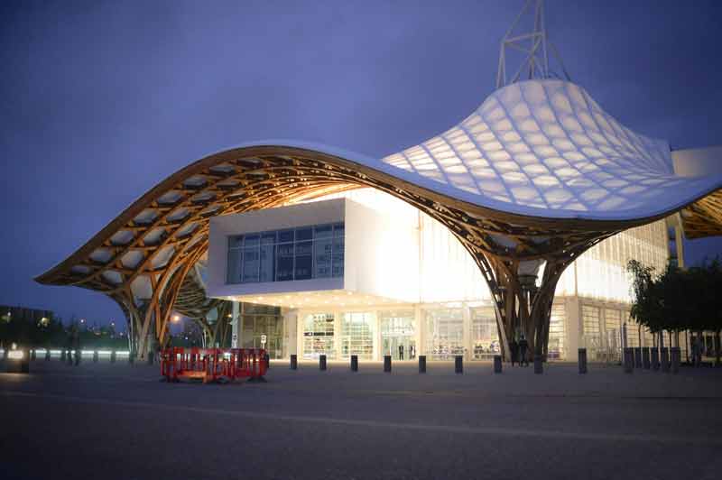 Centre Pompidou-Metz, musée d'art contemporain au design architectural audacieux