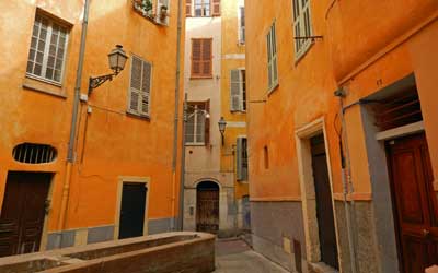 Façades de bâtiments dans le Vieux Nice